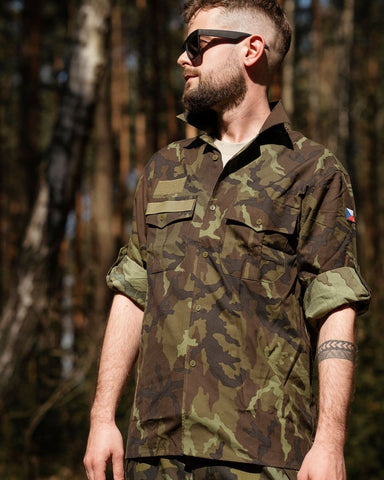 Senderismo con camuflaje: por qué el equipo de camuflaje es ideal para el sendero
