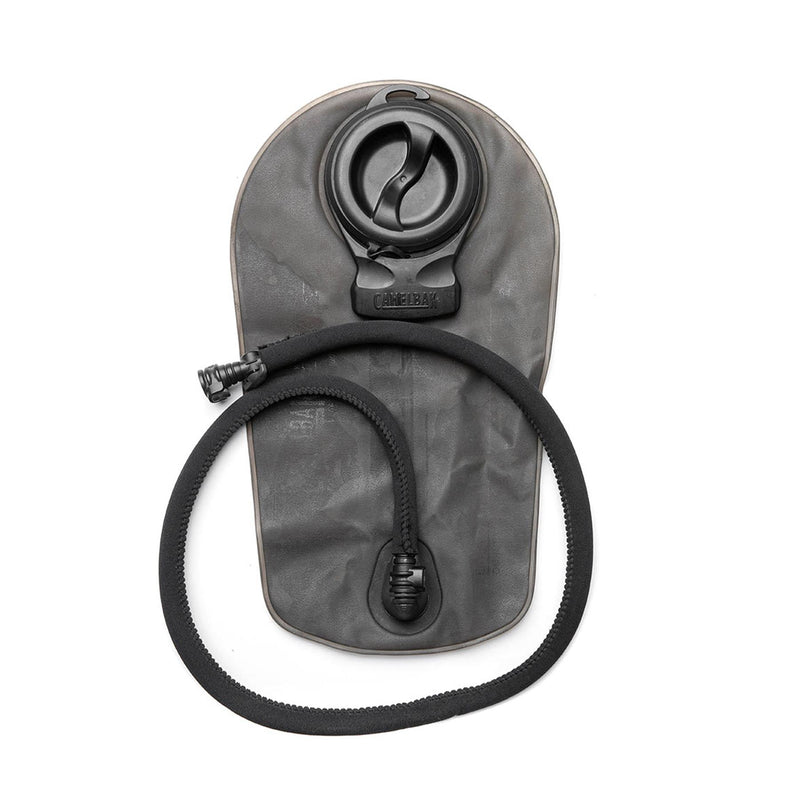 Sistema de mochila de hidratación militar checa genuina CZ95 Camuflaje del desierto 3 litros