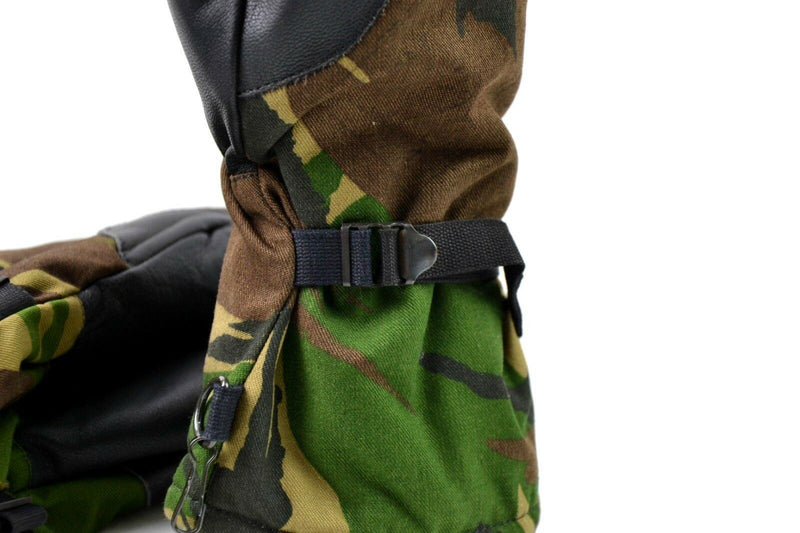 Original del ejército holandés DPM Woodland Camo Mittens. Guantes militares de los Países Bajos