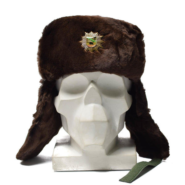 Policía alemana original sombrero de invierno cálido clima frío Fur falso Ushanka Insignia nueva