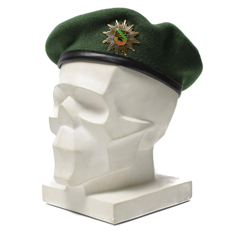 Genuina Policía Alemana de la boina verde Bout Wool con chicada de metal Insignia NUEVA