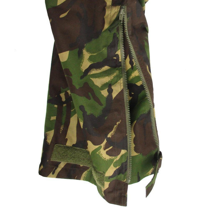 Combate militar del ejército británico original DPM CAMO Pantalones de lluvia impermeable Goretex