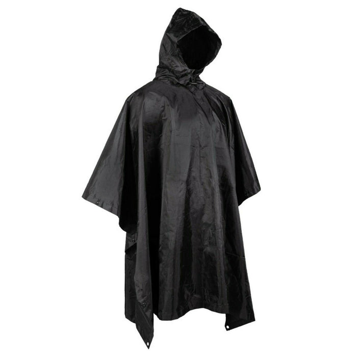 Capa poncho ripstop impermeable estilo militar negro con capucha, diseñada para protección al aire libre y camuflaje.