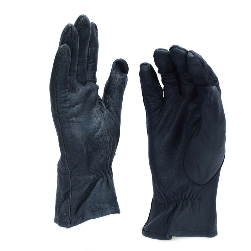 Guantes del ejército alemán original. BW emitió guantes militares gris de cuero genuino