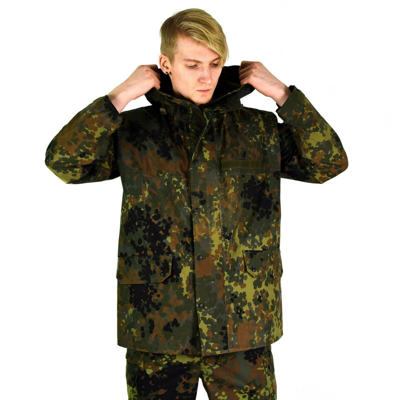 Chaqueta de campo del ejército alemán original Goretex Flecktarn Equipo de lluvia impermeable Parka