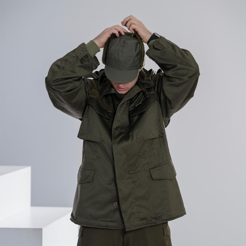 Genuina gama de pila de pila de invierno del ejército alemán oliva oliva hat clima frío cálido