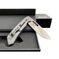 EKA Marca Swedish Classic 8 navaja de bolsillo mango de titanio hoja de acero inoxidable 57 HRC