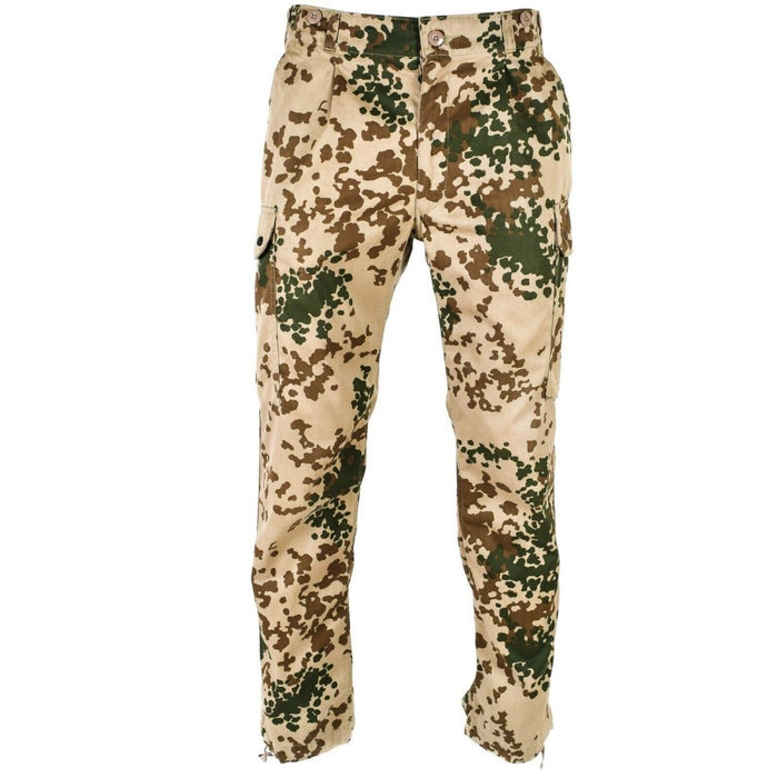 Pantalones auténticos de camuflaje tropical del desierto del ejército alemán con bolsillos cargo y parte inferior ajustable para uso en exteriores.