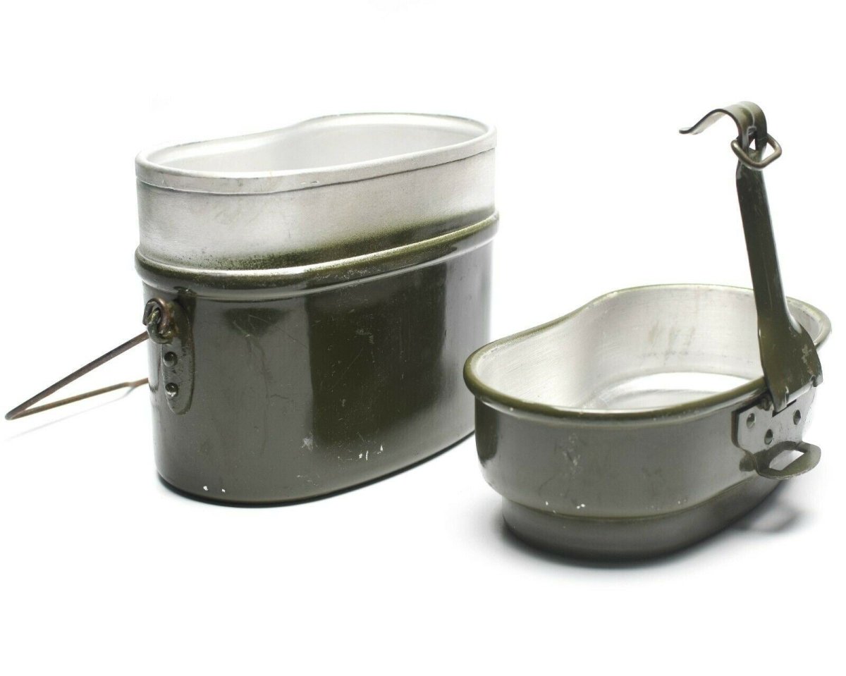 Kit de desorden del ejército húngaro genuino. Pot de bolos militar de aluminio set 2pcs