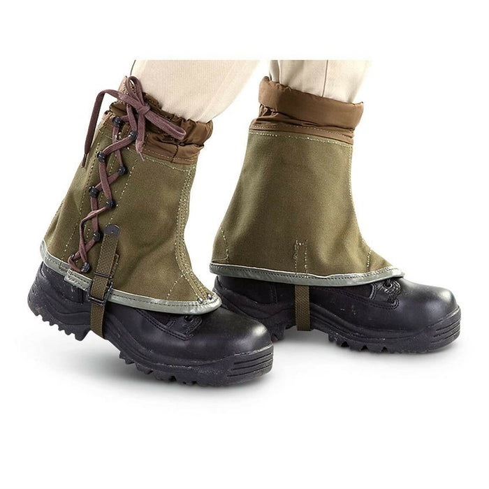 Polainas de senderismo de lona oliva del ejército italiano genuino vintage con cordones en la parte delantera y correas en los tobillos en botas negras
