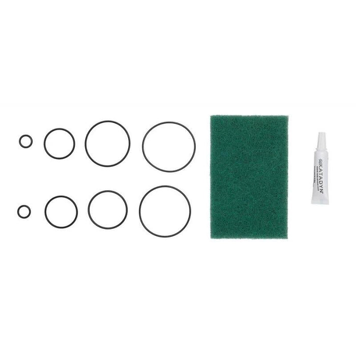 Kit de mantenimiento Katadyn Combi con 8 juntas tóricas, tubo lubricante de silicona y almohadilla de limpieza verde para el mantenimiento del filtro de agua.