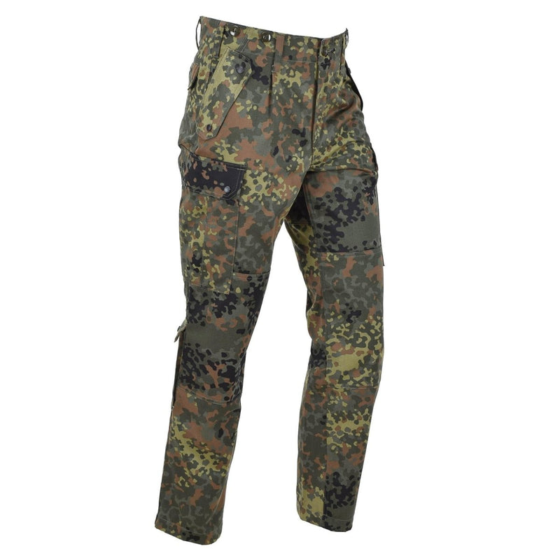 Leo Kohler BDU pants in Bundeswehr flecktarn camo with reinforced knees and cargo pockets for tactical use.