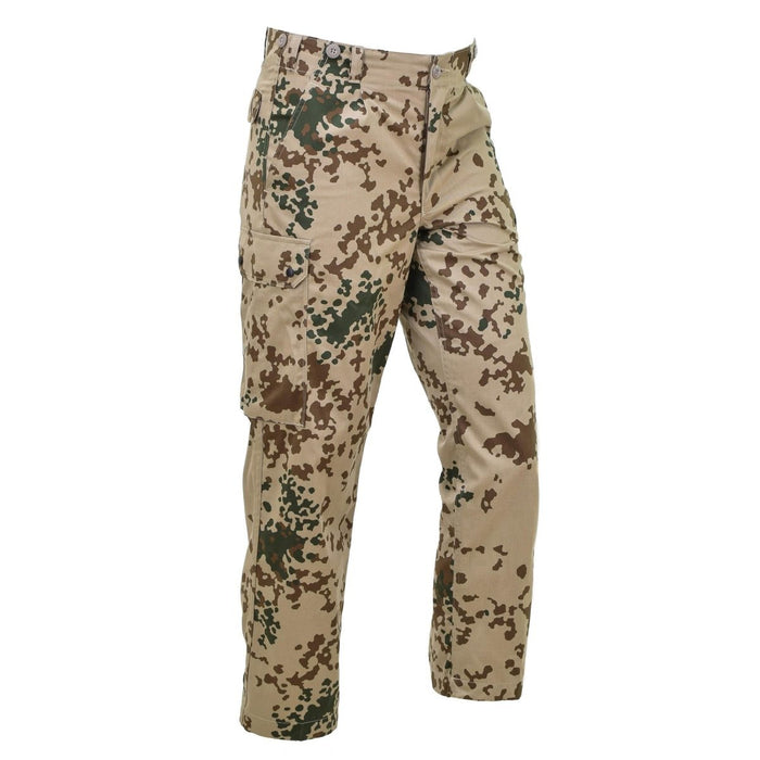 Pantalones de campo tácticos militares Leo Kohler en camuflaje Tropentarn con bolsillos cargo y costuras reforzadas.