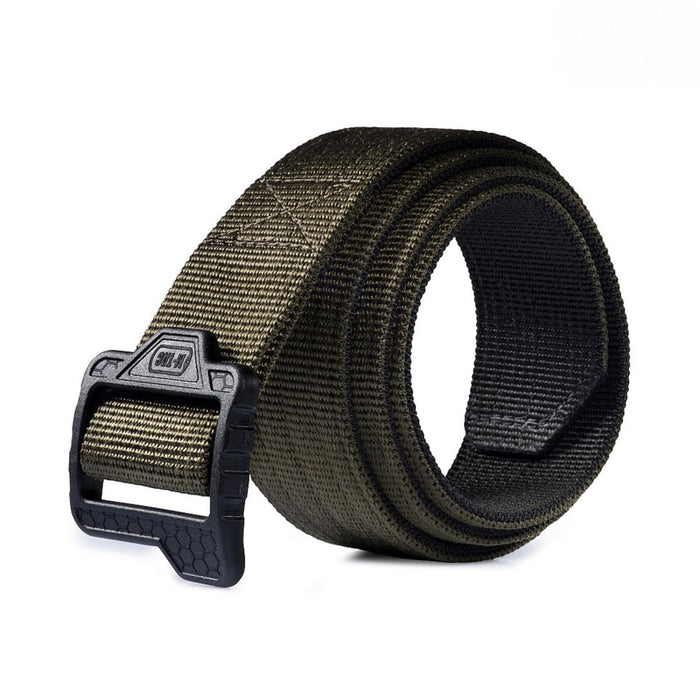 Cinturón de combate táctico militar M-TAC en color oliva con hebilla de plástico de liberación rápida y construcción de nailon duradero.