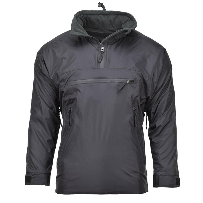 Chaqueta Anorak térmica MFH ligera de color negro con capucha y bolsillos frontales y laterales con cremallera para deportes y actividades al aire libre.