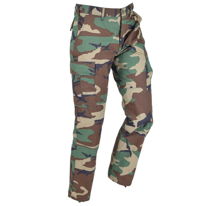 Pantalones cargo BDU ripstop de camuflaje forestal estilo ejército de EE. UU. de Mil-Tec diseñados para mayor durabilidad y uso en exteriores