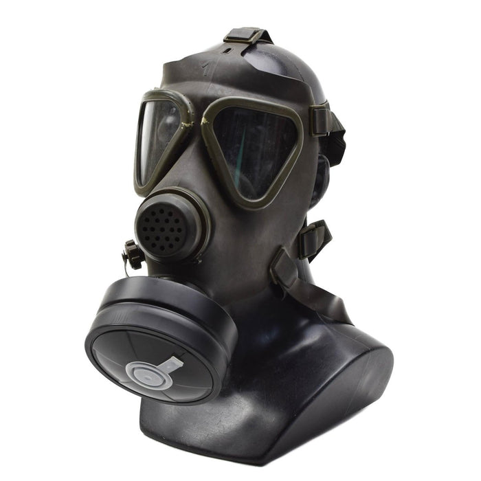 Juego de máscara antigás militar austriaca original Drager con uso decorativo en color oliva usado - GoMilitar