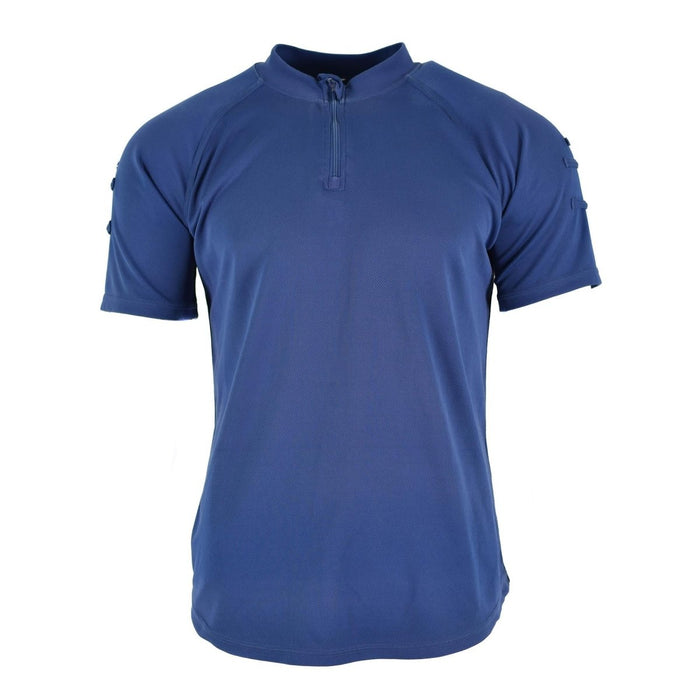 Camiseta original de la policía británica en tejido transpirable de color azul con protector de cremallera frontal, manga corta y cuello alto.