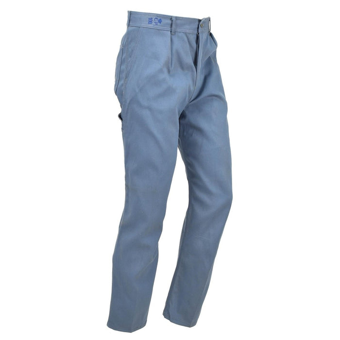 Pantalón azul militar danés original con bolsillos funcionales, tela de algodón duradera y un ajuste cómodo para uso casual y laboral.