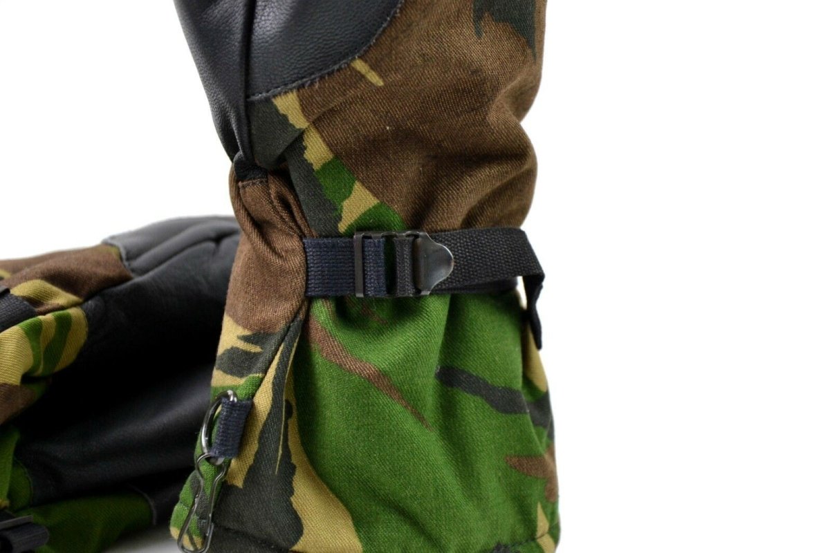 Original del ejército holandés DPM Woodland Camo Mittens. Guantes militares de los Países Bajos