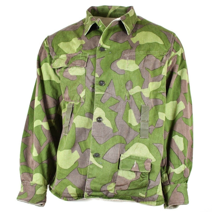 Chaqueta de uniforme de camuflaje reversible M-62 original del ejército finlandés en tamaño grande con patrón de bosque verde y múltiples bolsillos