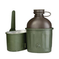 Petaca militar alemana original de 0,8 l, cantimplora de plástico y vaso de aluminio, color verde oliva