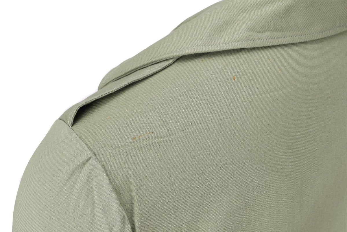 Camisa de combate militar original de Hungría de manga larga color oliva con bolsillos en el campo NUEVO\