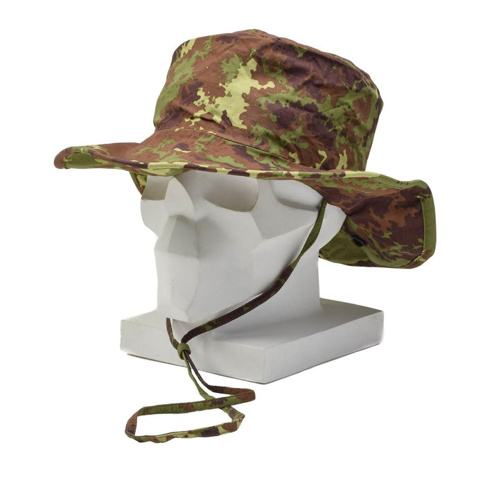 Sombrero original estilo Boonie del ejército italiano Patrón de camuflaje Vegetato Correa para la barbilla - GoMilitar
