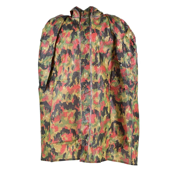 Poncho de plástico táctico de camuflaje original de las tropas del ejército suizo con patrón Swiss Alpenflage para protección y camuflaje en exteriores.