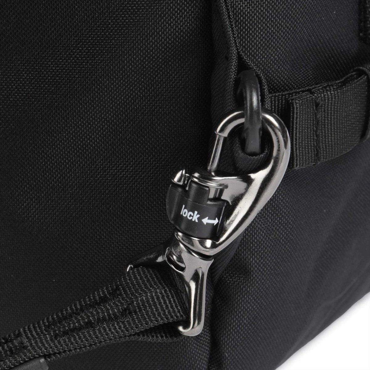 PacSafe Go 34L Travel Mackpack Carrera en anti -RPET RPET Zippers Black