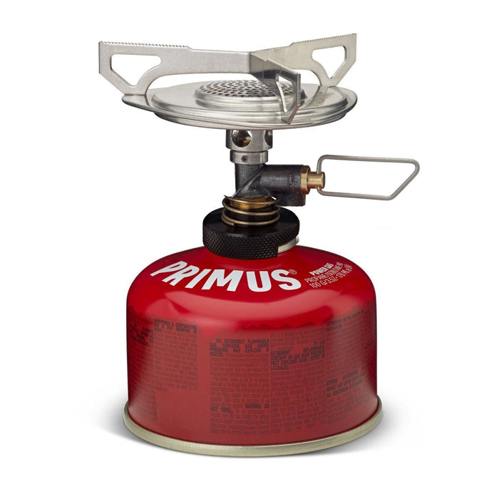 Estufa de camping compacta Primus Essential Trail DUO con depósito de combustible para cocinar y hervir rápidamente al aire libre.