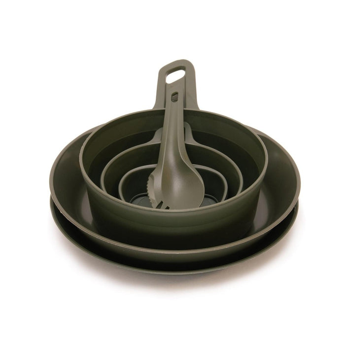 KIT EXPLORER Wildo verde oliva con platos apilables, tazones y un tenedor, juego de vajilla para acampar liviana y sin BPA